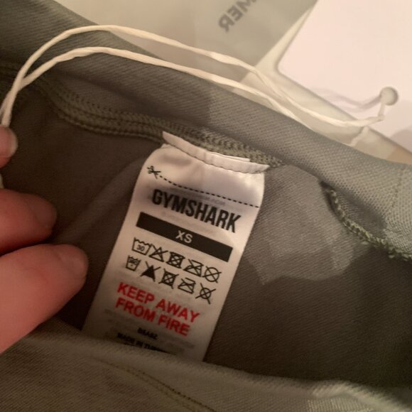 BNWT GYMSHARK Activate Long Sleeve Top Force Green Sold Out XS - Picture 8 of 8